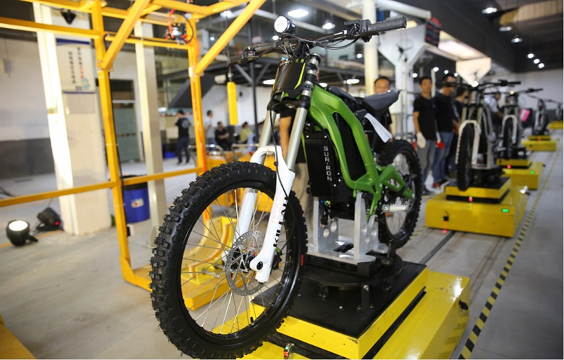 虬龍科技首款上市產品“輕蜂”電動越野自行車正式下線，開啟電動越野新紀元